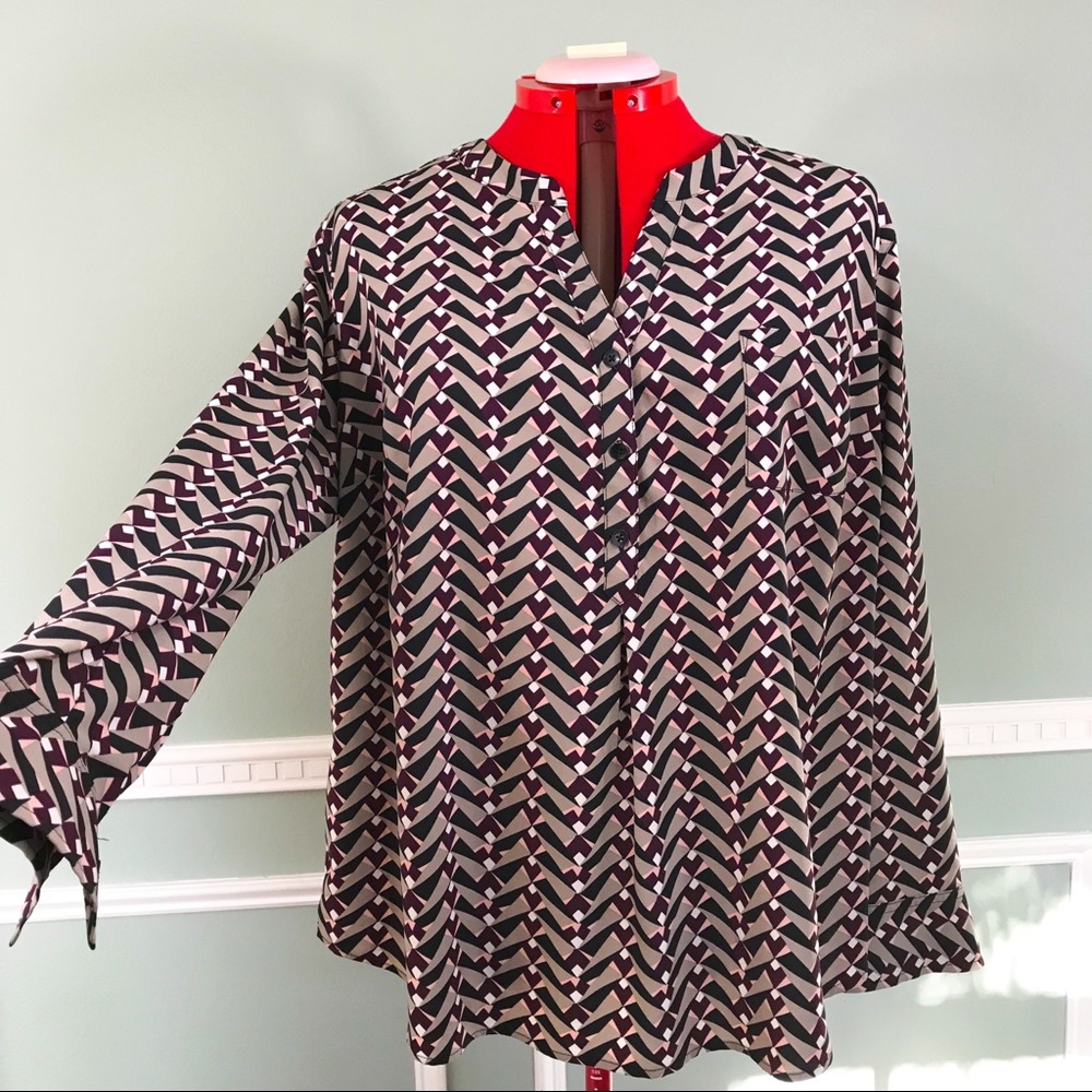 Sz 2X Blouse in Modern Pattern - button placket